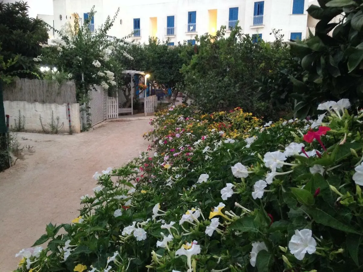 La Casa Del Limoneto Bed and Breakfast Favignana
