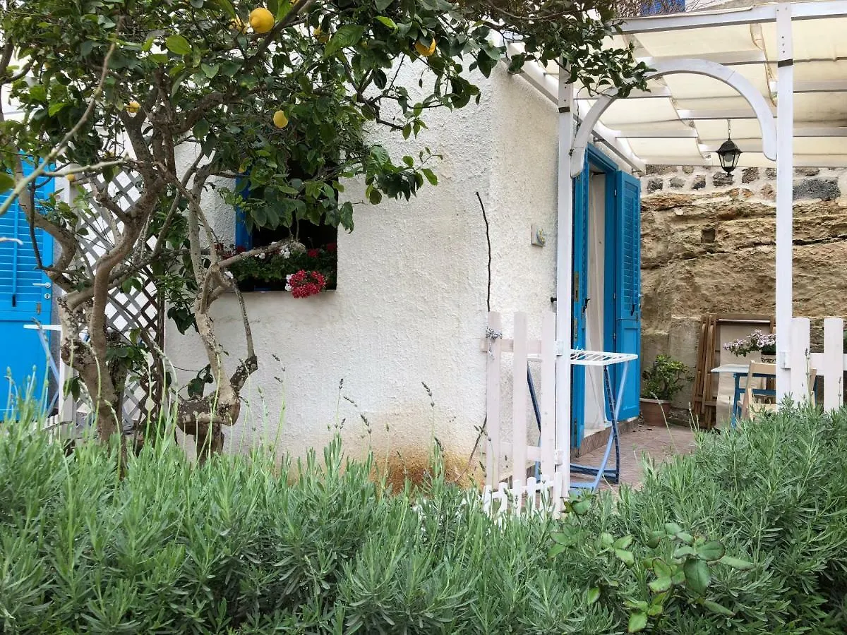 Bed and Breakfast La Casa Del Limoneto Favignana Frühstückspension
