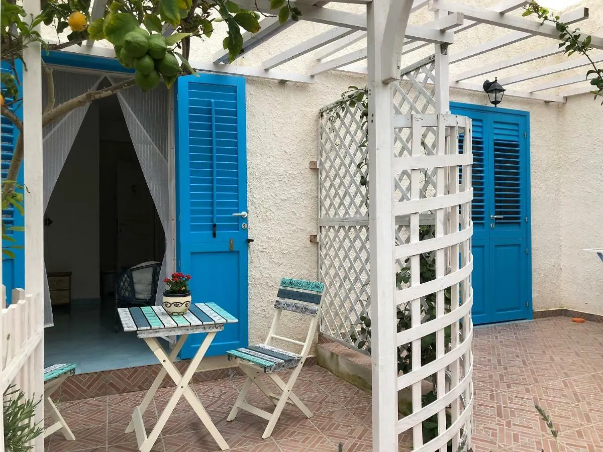 Bed and Breakfast La Casa Del Limoneto Favignana 3*,  Italien